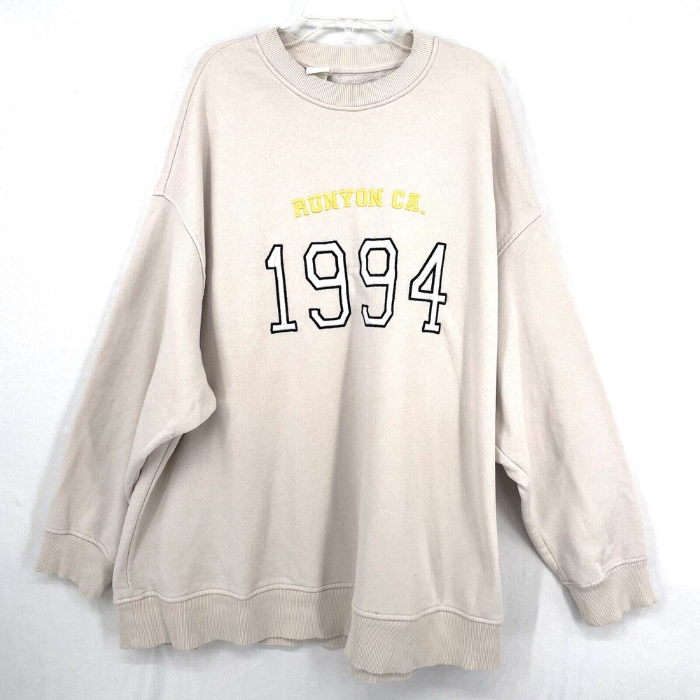 H&M Mens Crewneck Sweatshirt Size Medium Beige Embroidered 1994 Runyon CA